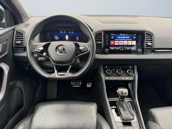 SKODA Karoq Dsl (2022) — foto 9 van 32