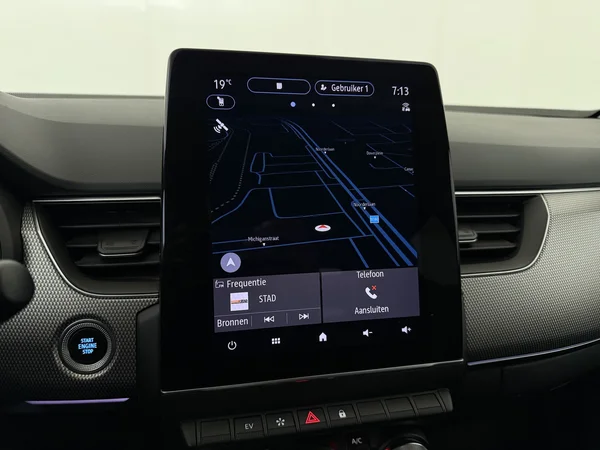 RENAULT Arkana (2021) — foto 10 van 28