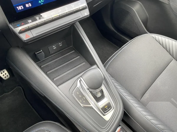 Renault Symbioz (2025) — foto 2 van 19