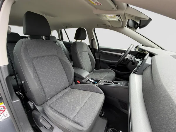 VOLKSWAGEN Golf VIII SW (2023) — foto 23 van 25
