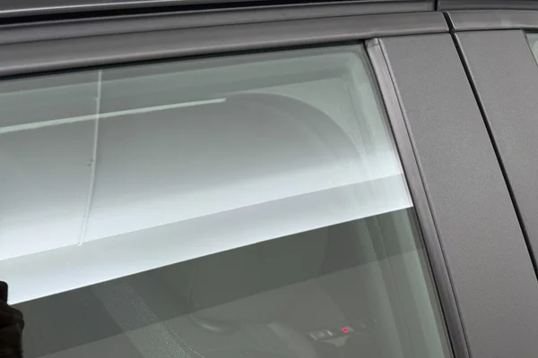 Peugeot E-208 (2022) — foto 19 van 41
