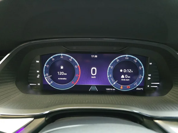 SKODA Octavia SW (2020) — foto 10 van 13