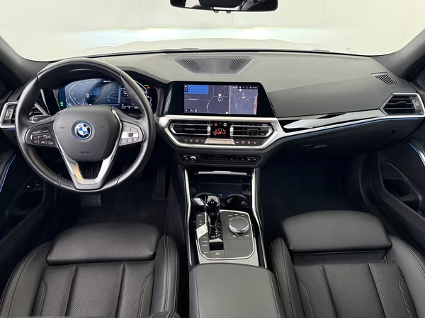 BMW 320 (2022) — foto 27 van 27