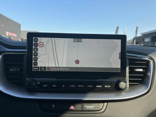 KIA XCeed (2024) — foto 9 van 31