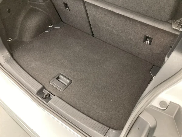 VOLKSWAGEN T-Cross (2025) — foto 18 van 36