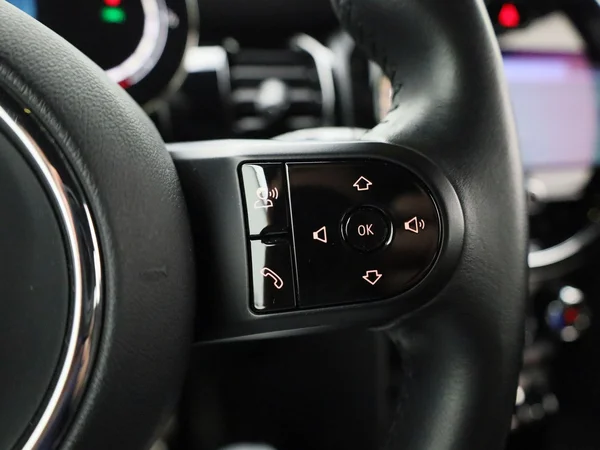 MINI One (2022) — foto 14 van 34