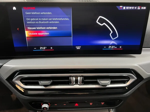 BMW 320 (2023) — foto 15 van 29