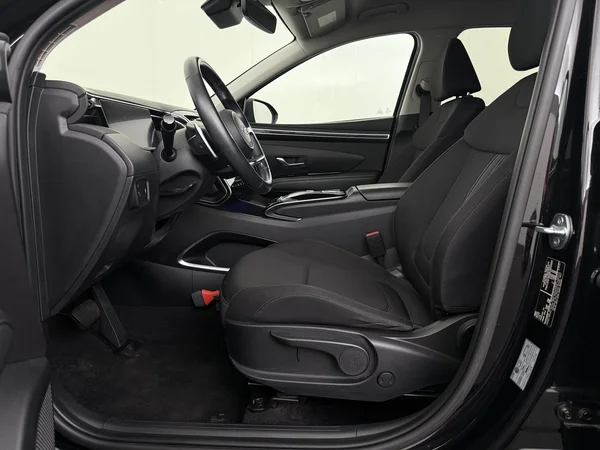 HYUNDAI Tucson (2021) — foto 2 van 29