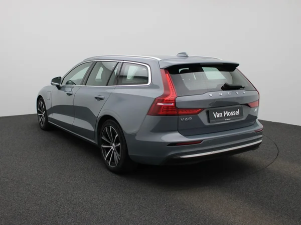Volvo V60 (2022) — foto 12 van 41