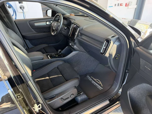 Volvo XC40 (2025) — foto 17 van 18