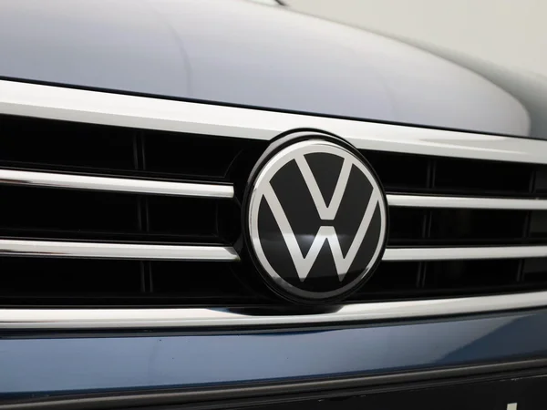 Volkswagen Passat (2021) — foto 29 van 36