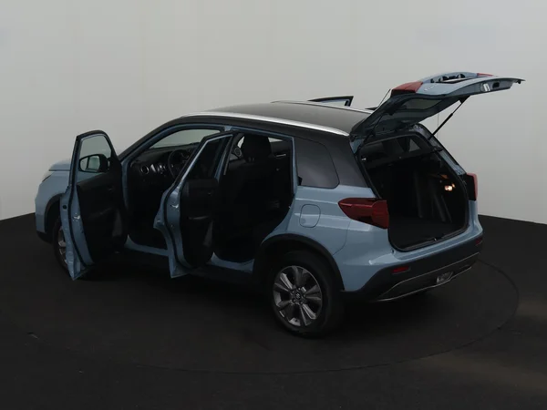 SUZUKI Vitara (2023) — foto 26 van 27