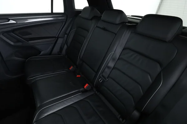 Volkswagen Tiguan (2020) — foto 5 van 16