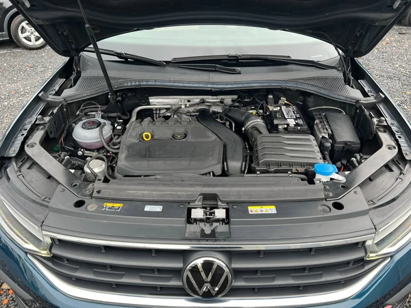 VOLKSWAGEN Tiguan (2022) — foto 15 van 24
