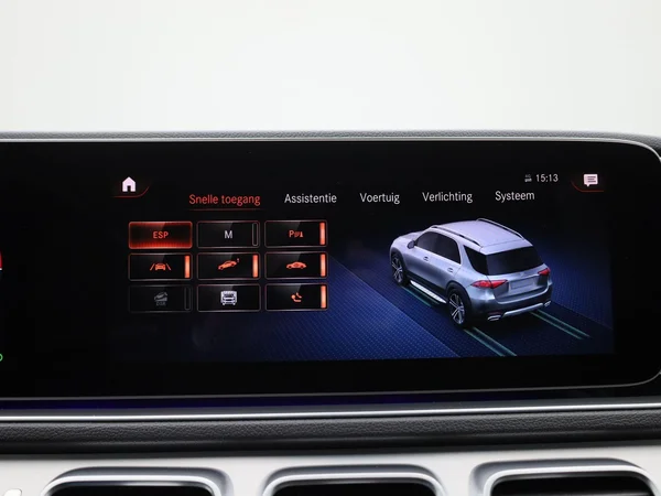 Mercedes-Benz GLE (2022) — foto 25 van 45
