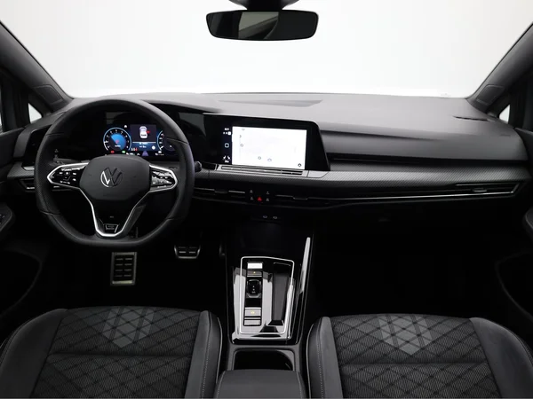 VOLKSWAGEN Golf VIII (2023) — foto 19 van 20