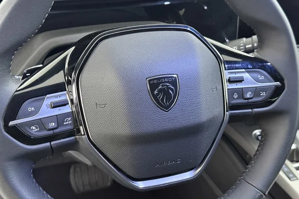 Peugeot 308 (2025) — foto 3 van 24