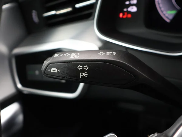 AUDI A6 SW PHEV (2024) — foto 22 van 30