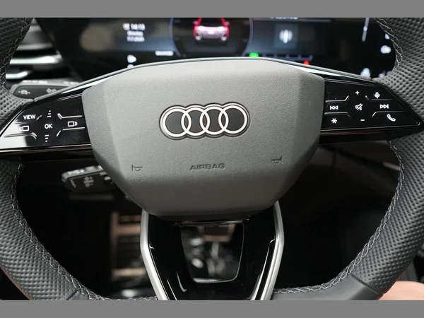 AUDI Q5 (2025) — foto 18 van 37