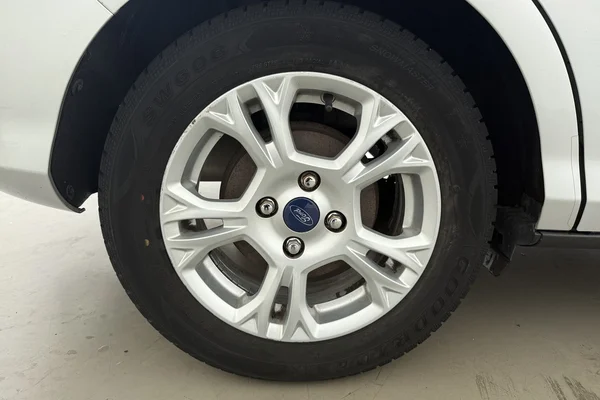 Ford B-max (2017) — foto 11 van 22