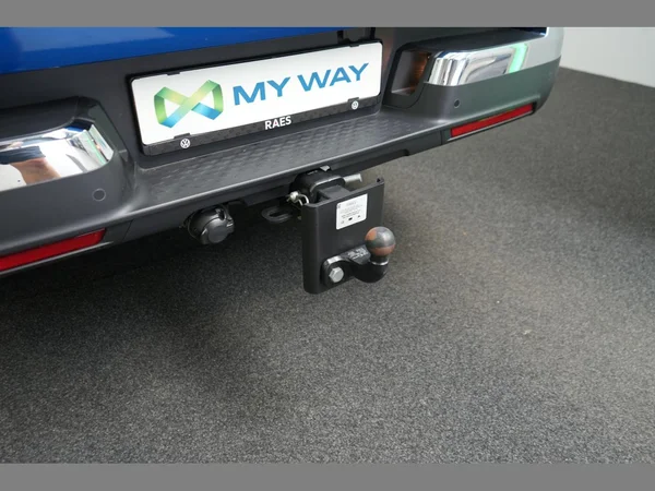 VOLKSWAGEN Amarok Double Cab Dsl (2025) — foto 5 van 21