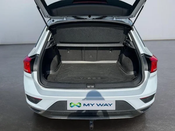 VOLKSWAGEN T-Roc (2019) — foto 27 van 28