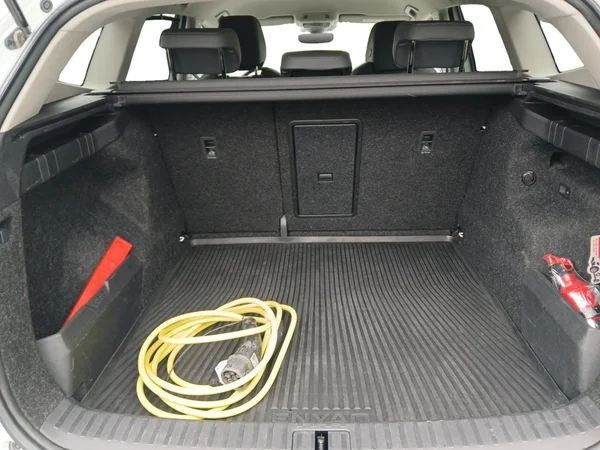 SKODA Enyaq (2024) — foto 11 van 19