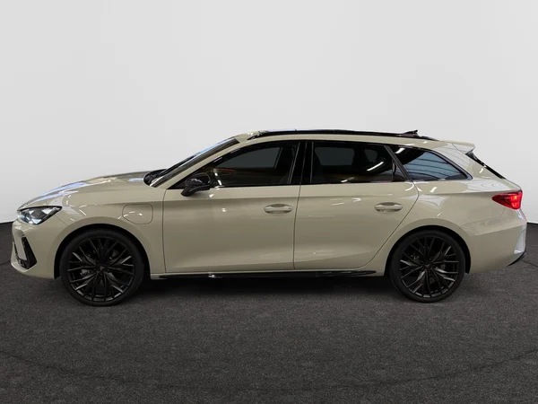CUPRA Leon ST e-Hybrid (PHEV) (2026) — foto 12 van 24