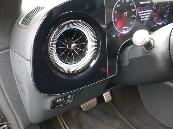 Mercedes-Benz CLA (2025) — foto 29 van 29