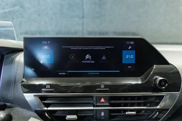 Citroën C4 (2022) — foto 18 van 35