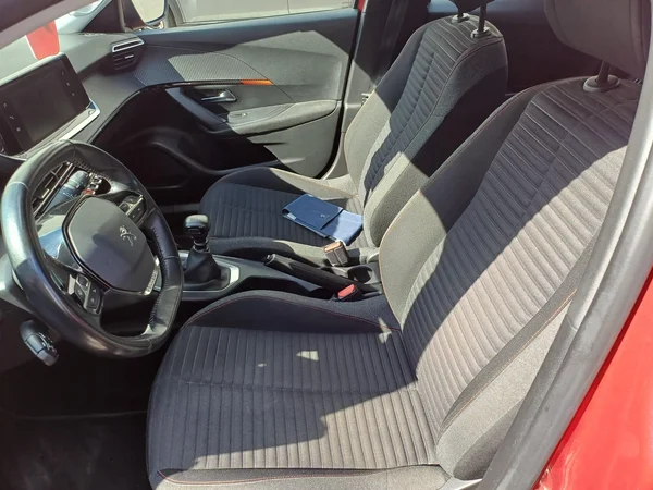 Peugeot 2008 (2021) — foto 5 van 27