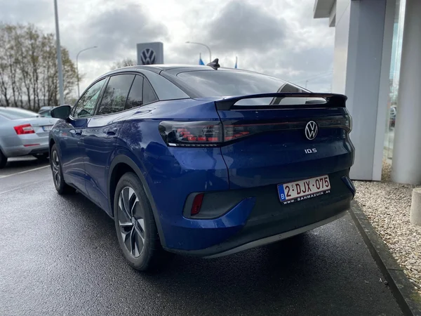 VOLKSWAGEN ID.5 (2022) — foto 4 van 10