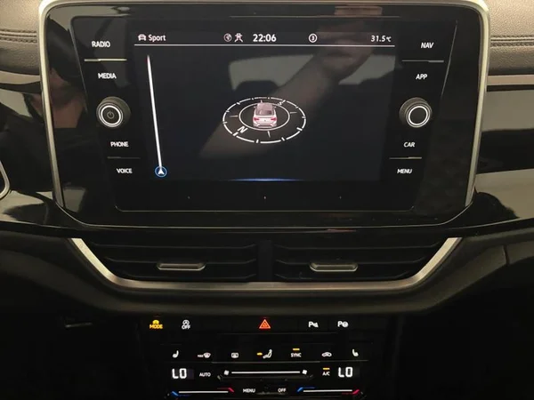 VOLKSWAGEN T-Roc Cabriolet (2022) — foto 7 van 17
