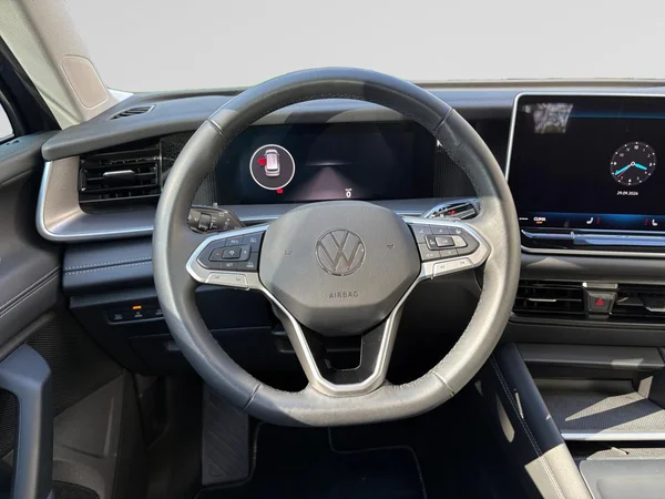 VOLKSWAGEN Tayron (2025) — foto 4 van 24