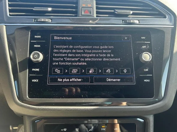VOLKSWAGEN Tiguan Dsl (2022) — foto 7 van 31