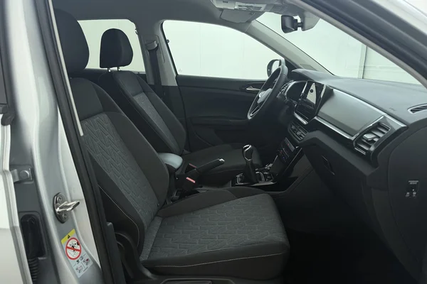 Volkswagen T-Cross — foto 15 van 17