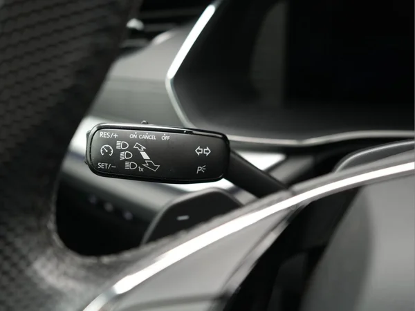 SKODA Octavia SW PHEV (2021) — foto 13 van 30