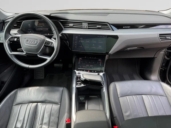 AUDI e-tron (2022) — foto 28 van 28