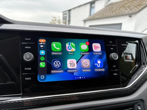 VOLKSWAGEN Polo (2022) — foto 7 van 21