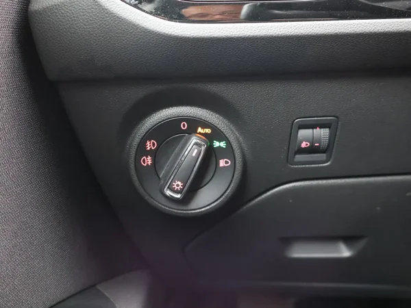 SEAT Leon (2017) — foto 20 van 27