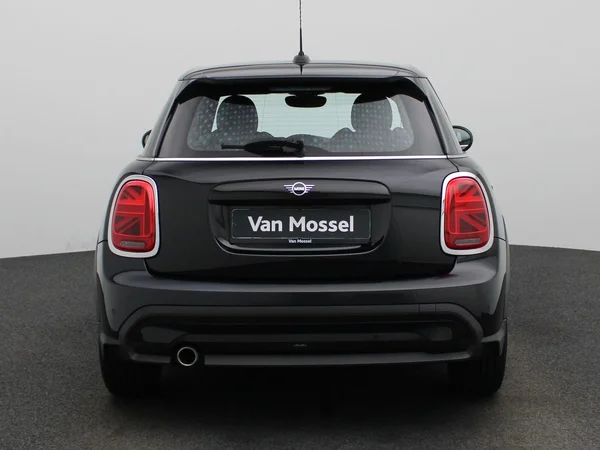MINI Cooper (2022) — foto 34 van 38
