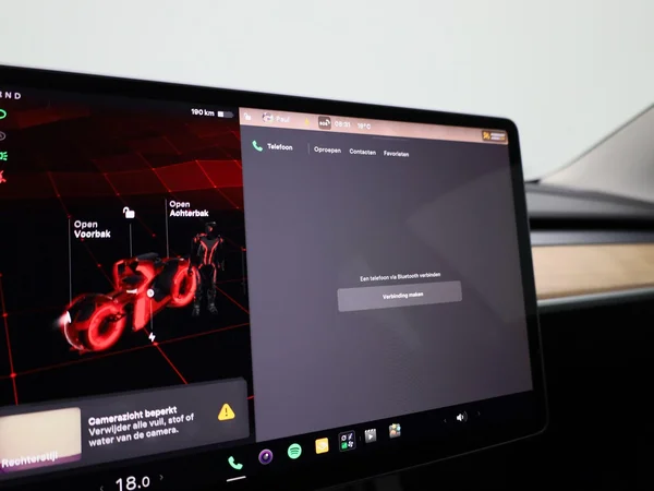 Tesla Model 3 (2022) — foto 15 van 40