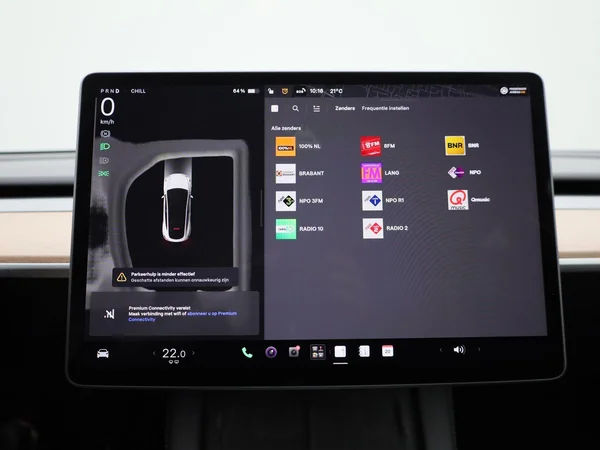 Tesla Model Y (2023) — foto 18 van 43