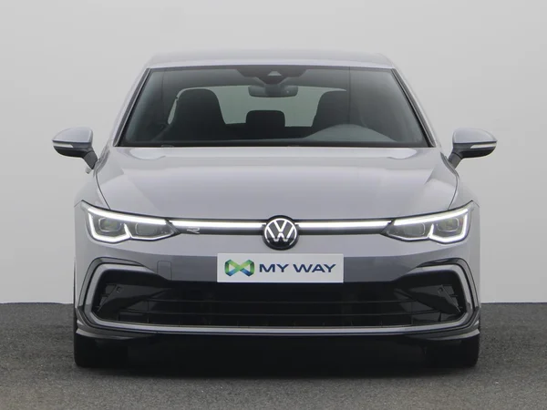 VOLKSWAGEN Golf VIII (2023) — foto 16 van 20