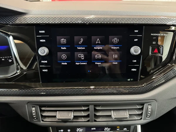 VOLKSWAGEN Taigo (2025) — foto 3 van 22