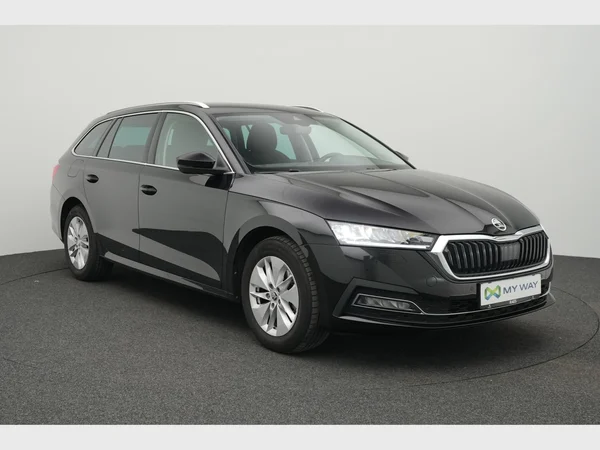 SKODA Octavia Combi (2024) — foto 12 van 29