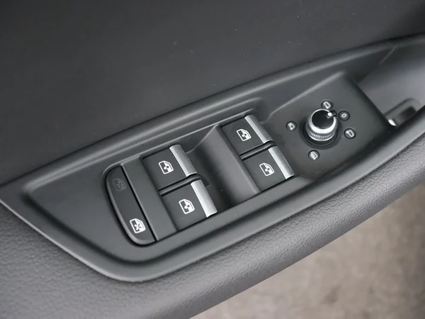 AUDI A4 (2020) — foto 20 van 28