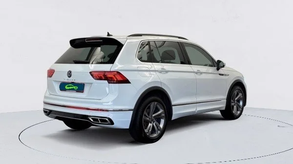 Volkswagen Tiguan (2023) — foto 9 van 14