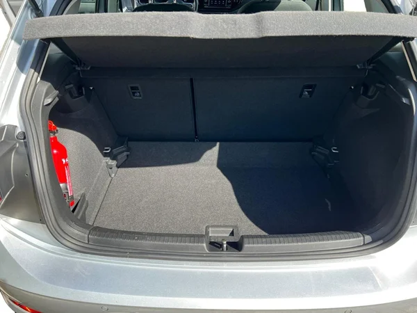 VOLKSWAGEN Polo (2024) — foto 14 van 24