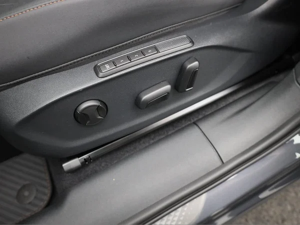 CUPRA Terramar e-Hybrid (PHEV) (2025) — foto 8 van 26